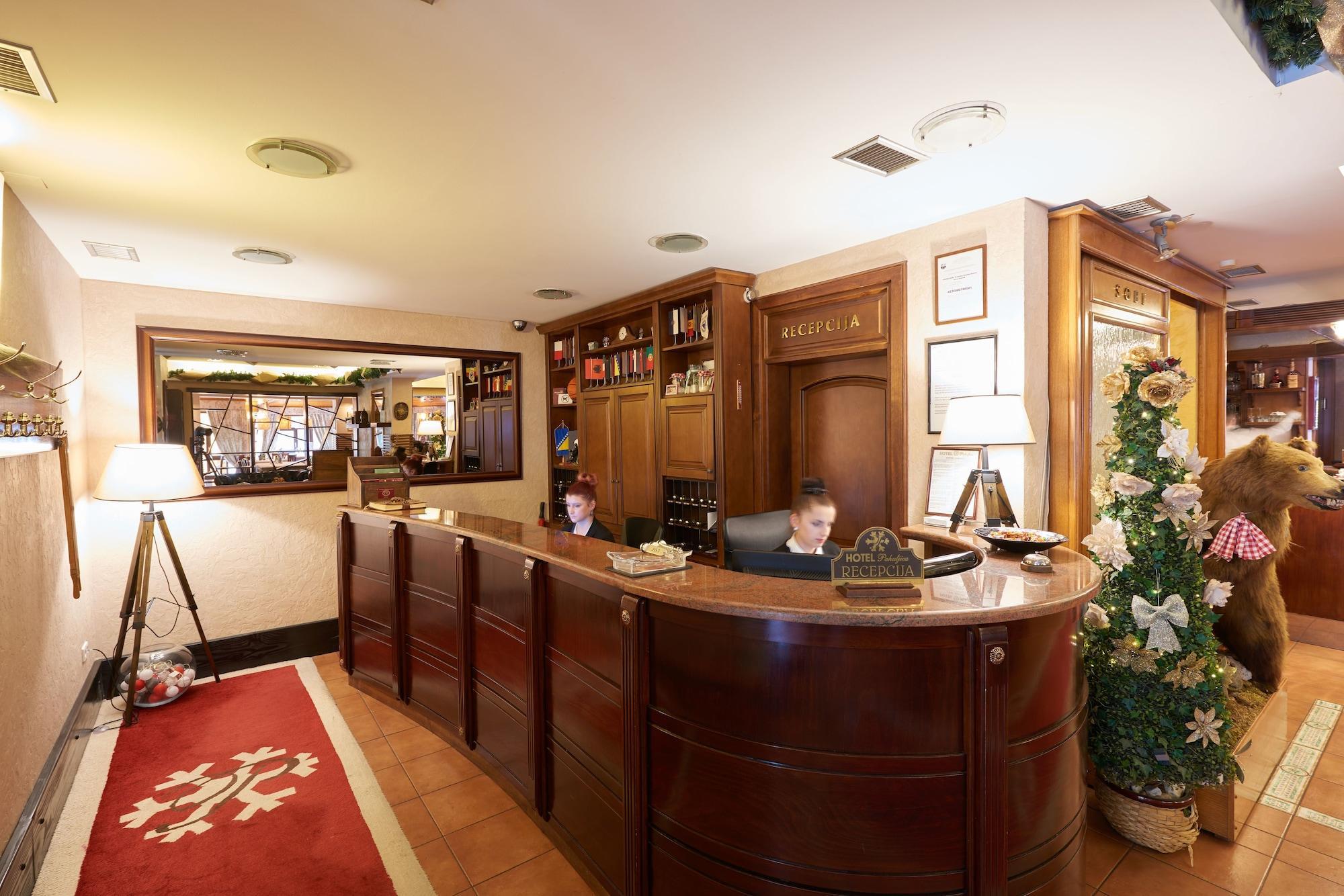 Hotel Pahuljica Vlasic Buitenkant foto