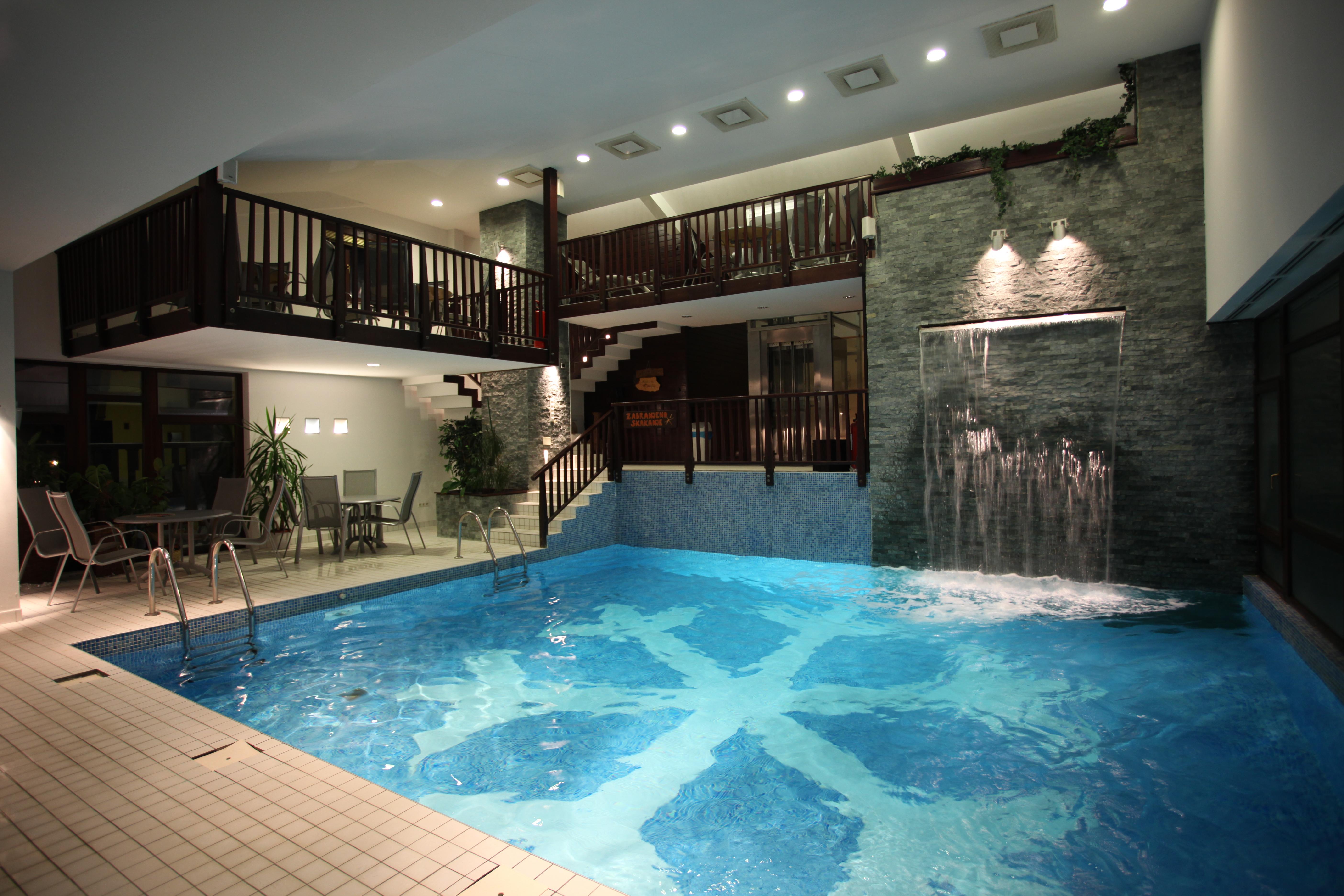 Hotel Pahuljica Vlasic Buitenkant foto