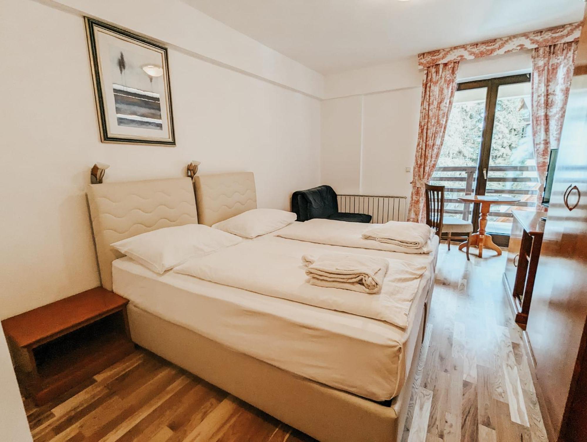 Hotel Pahuljica Vlasic Buitenkant foto