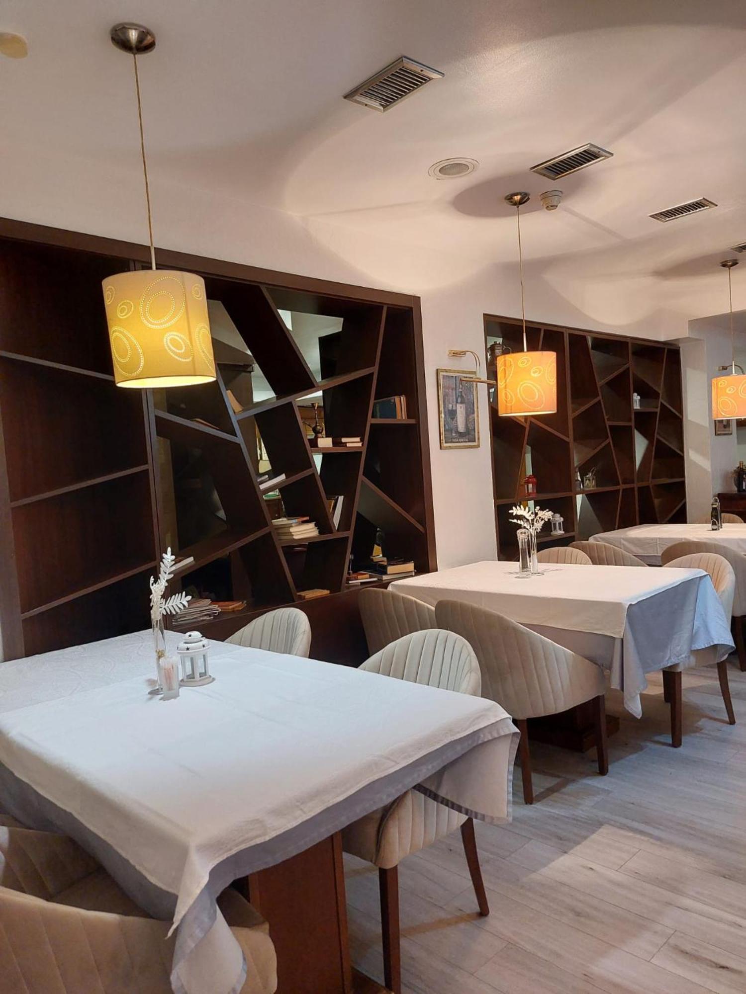 Hotel Pahuljica Vlasic Buitenkant foto