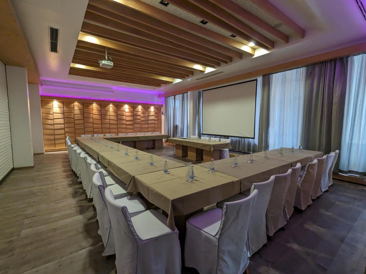 Hotel Pahuljica Vlasic Buitenkant foto